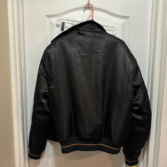 Satin Bomber w/ faux fur lining inside size L - Picture 5 of 5